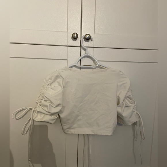 PORT DE BRAS Vero Ruched Crop Top - Picture 5 of 6